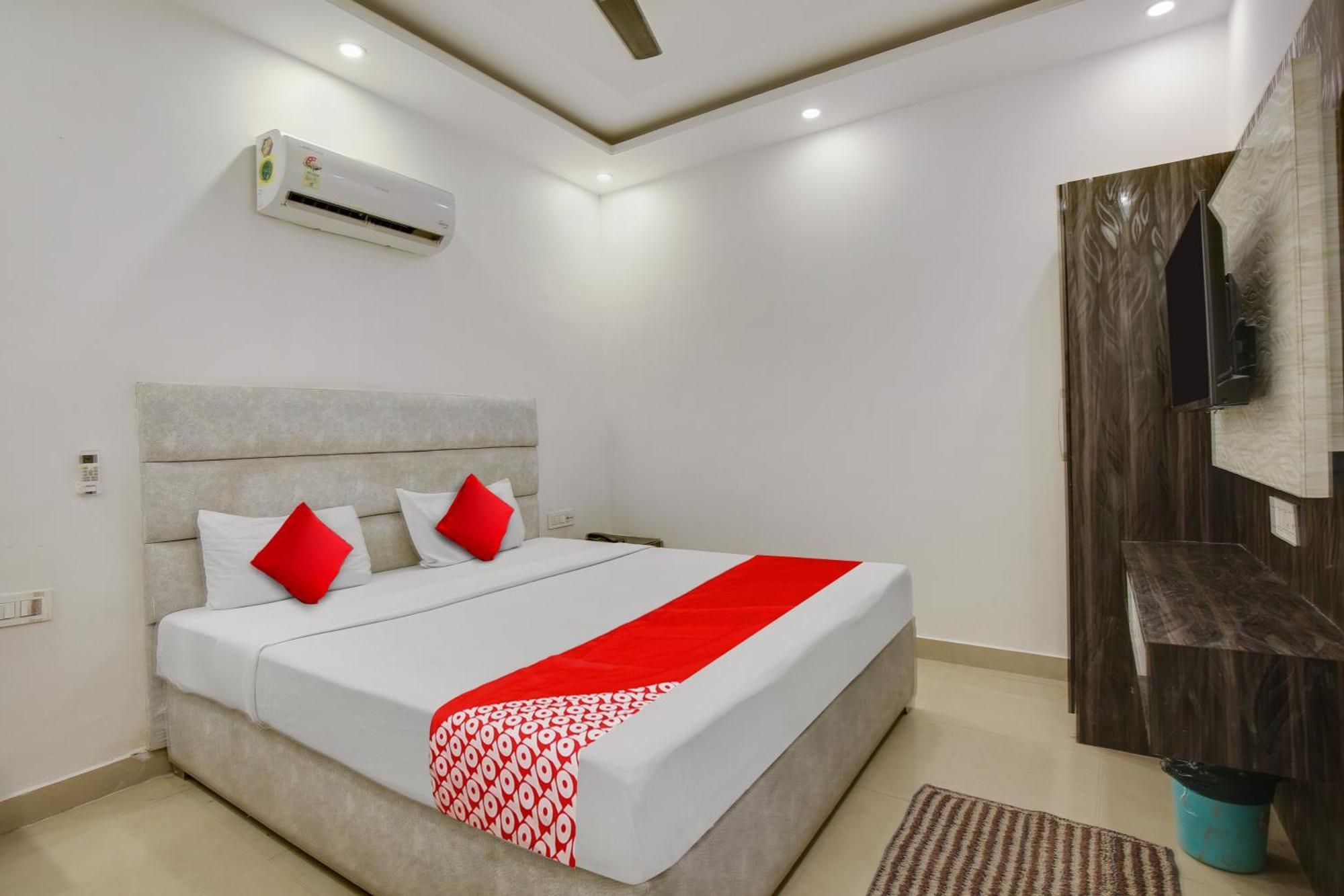 Hotel O Av Continental Zirakpur ภายนอก รูปภาพ